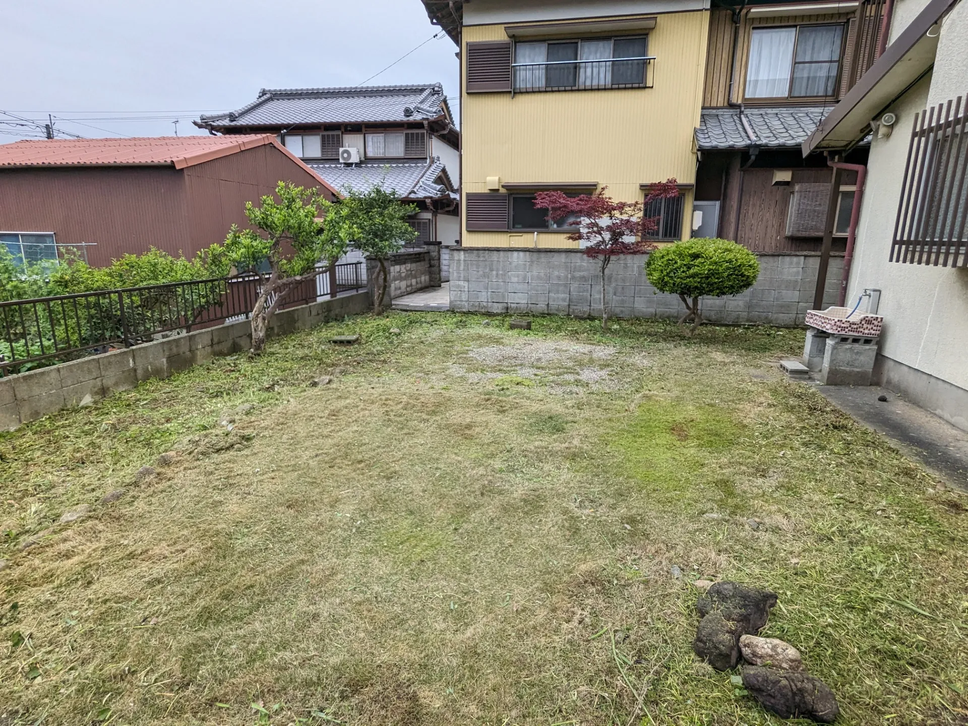 津市と松阪市で草刈りと不用品回収に行ってきました。